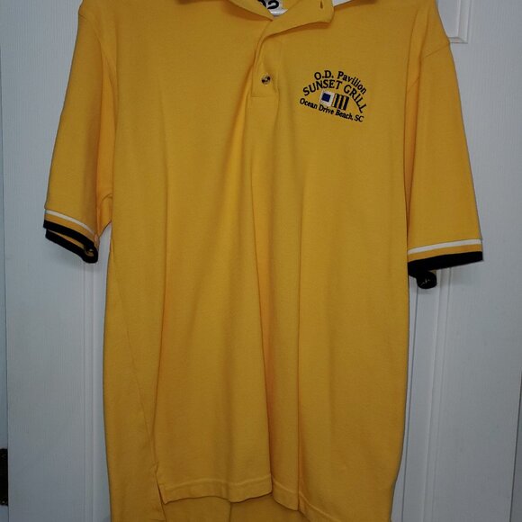 TRUE VINTAGE BEACH CLUB KNIT SHIRT FROM OD PAVILION / SUNSET GRILL - Picture 1 of 4